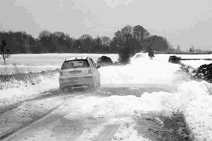 天冷用車的4大注意事項(xiàng)，很多人都沒做對，不僅毀車還危險(xiǎn)