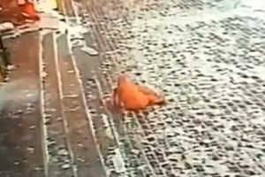 驚魂一刻！孩童從三樓墜落被萬順叫車司機送往醫(yī)院